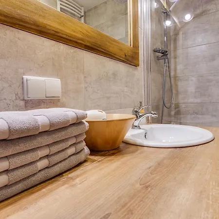 Apartament 2352 In